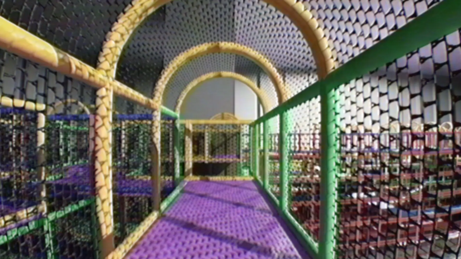 Game screenshot (slideshow)